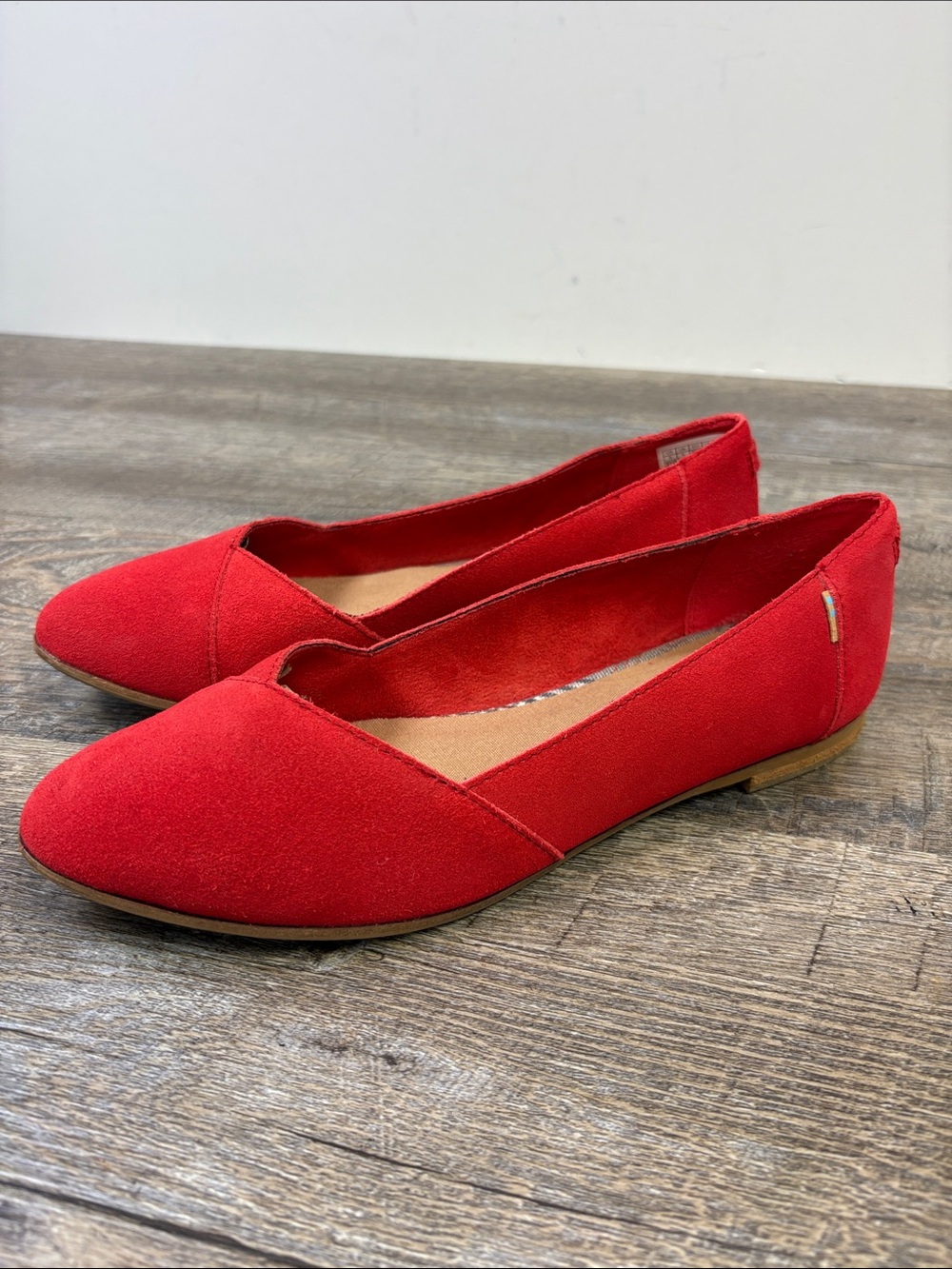 TOMS Red Suede Pointed Toe Ballet Flats Women’s Size 8